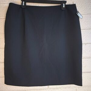 Halogen Classic Black skirt